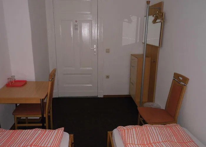 게스트하우스 Avalex 2*