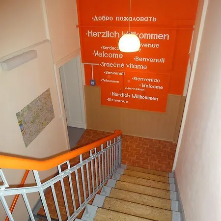Casa de hóspedes Avalex 2*