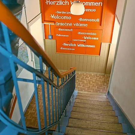 Avalex 2* Berlim