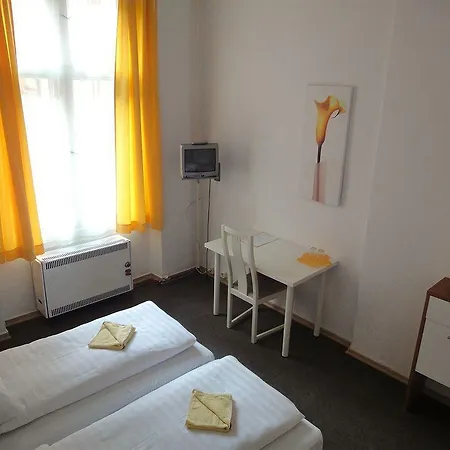 Avalex 2* Berlim