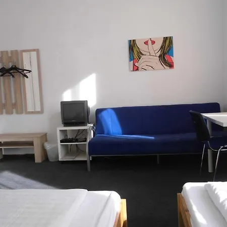 Casa de hóspedes Avalex 2*